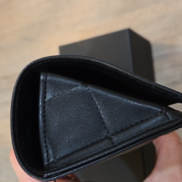 NWT CHANEL SUNGLASS CASE! - Picture 4 of 5